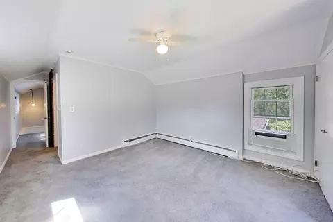 Bedroom - Undisclosed, Des Plaines, IL 60016 photo 1 of 4