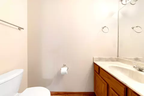 Bath - 14164 S Lehigh Dr, Plainfield, IL 60544 photo 1 of 3