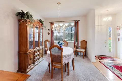 5660 Trinity Ct, Gurnee, IL 60031 photo 14