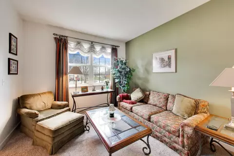 5660 Trinity Ct, Gurnee, IL 60031 photo 13