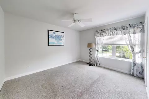 5660 Trinity Ct, Gurnee, IL 60031 photo 19