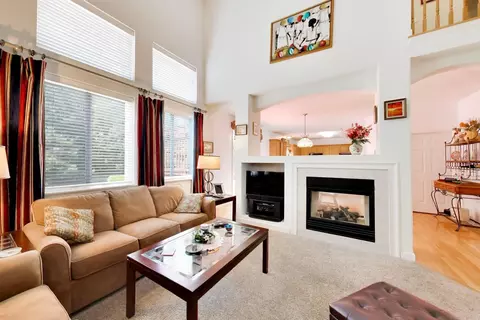 5660 Trinity Ct, Gurnee, IL 60031 photo 5
