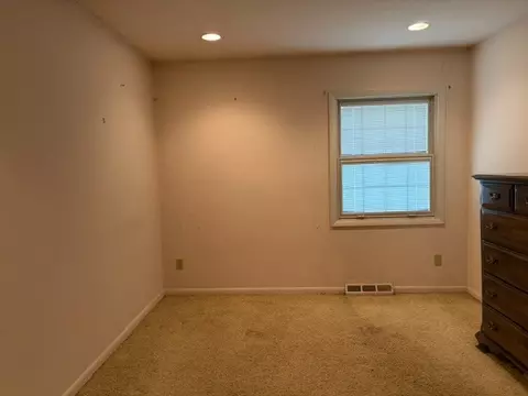 Bedroom - 259 N 2559th Rd, Peru, IL 61354 photo 2 of 2