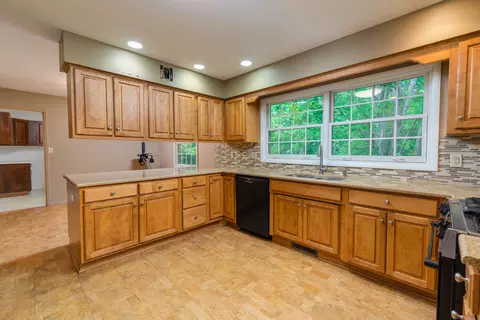 Kitchen - 259 N 2559th Rd, Peru, IL 61354 photo 1 of 3