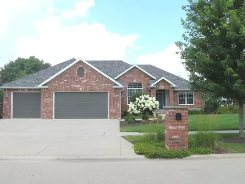 1428 Lakeside Ln, Morris, IL 60450 photo 2