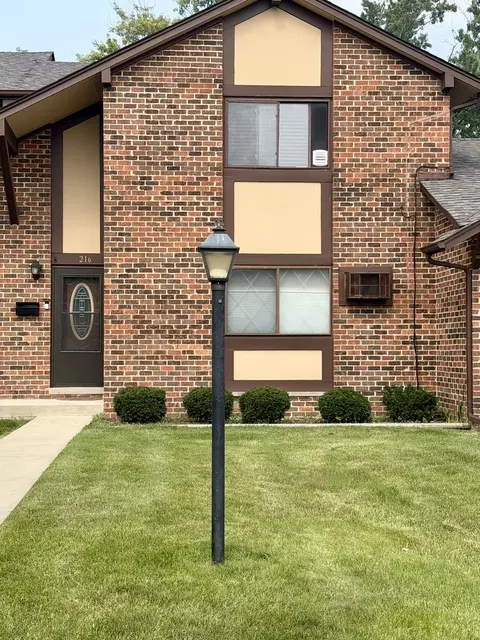 1 S216 Ardmore Ave, Villa Park, IL 60181