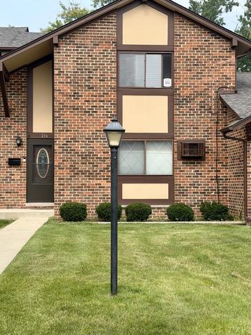 1 S216 Ardmore Ave, Villa Park, IL 60181