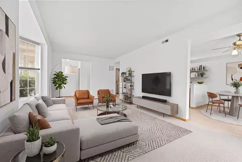 Living - 24850 W Franklin Ln, Plainfield, IL 60585 photo 1 of 5