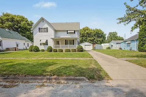 Other - 221 E John St, Forrest, IL 61741 photo 2 of 12