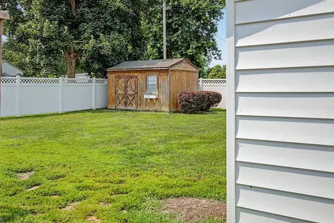 Exterior - 221 E John St, Forrest, IL 61741 photo 4 of 7