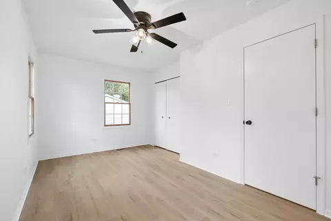 Bedroom - 300 Macgregor Rd, Lockport, IL 60441 photo 2 of 3