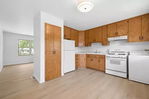 Kitchen - 300 Macgregor Rd, Lockport, IL 60441 photo 1 of 3
