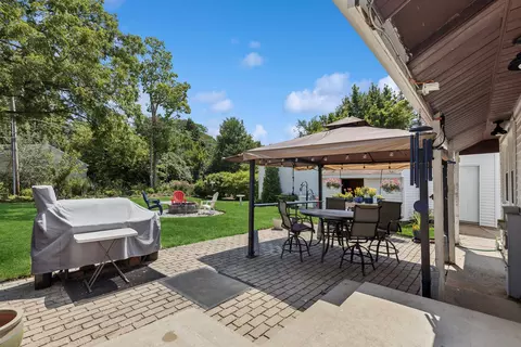 Exterior - 607 Rosedale Rd, Glenview, IL 60025 photo 2 of 5