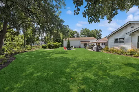 Exterior - 607 Rosedale Rd, Glenview, IL 60025 photo 5 of 5