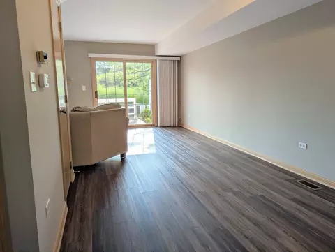Living - 9841 Cambridge Dr, Mokena, IL 60448 photo 1 of 4