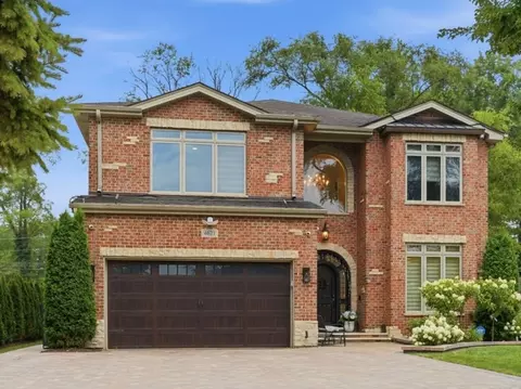 4621 Lilac Ave, Glenview, IL 60025