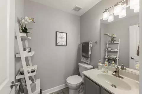 Bath - 2713 Steamboat Cir, Plainfield, IL 60586 photo 1 of 3