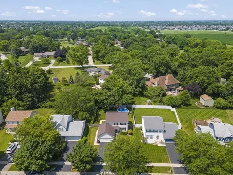 View/Area - 2713 Steamboat Cir, Plainfield, IL 60586 photo 5 of 11