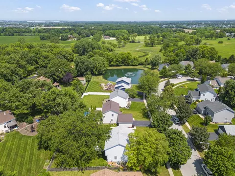 View/Area - 2713 Steamboat Cir, Plainfield, IL 60586 photo 10 of 11