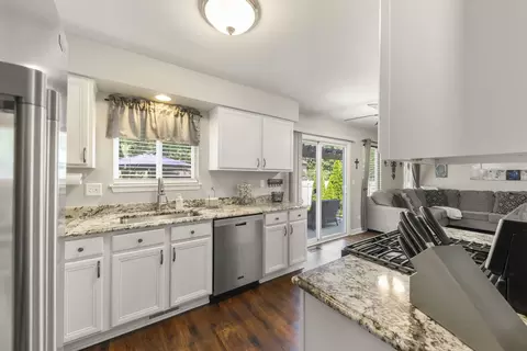Kitchen - 2713 Steamboat Cir, Plainfield, IL 60586 photo 2 of 2