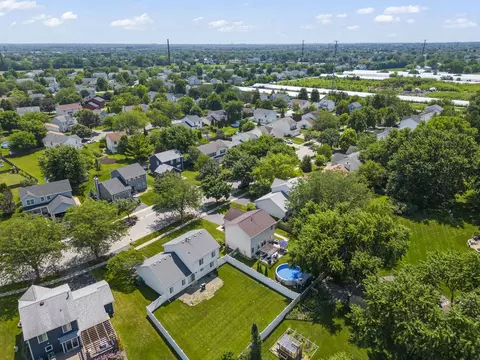 View/Area - 2713 Steamboat Cir, Plainfield, IL 60586 photo 8 of 11