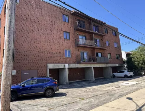 Exterior - 1302 E Washington St #B1, Des Plaines, IL 60016 photo 4 of 4