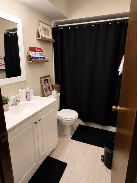 Bath - 1302 E Washington St #B1, Des Plaines, IL 60016 photo 2 of 2