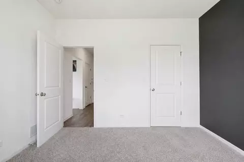 Bedroom - 25438 W Ryan Ln, Plainfield, IL 60586 photo 2 of 5