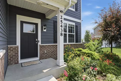Exterior - 25438 W Ryan Ln, Plainfield, IL 60586 photo 2 of 4