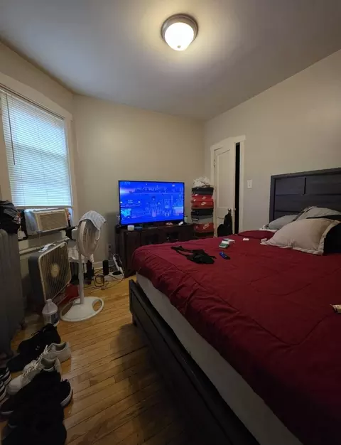 Bedroom - 7841 S Loomis Blvd, Chicago, IL 60620 photo 2 of 2