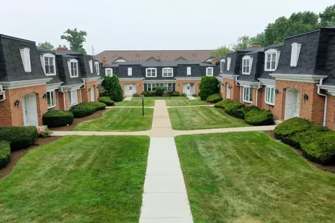 Exterior - 340 Eastern Ave, Barrington, IL 60010 photo 8 of 8