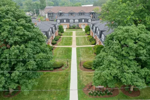 View/Area - 340 Eastern Ave, Barrington, IL 60010 photo 1 of 9