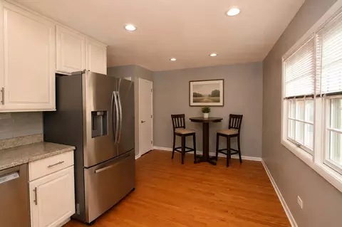Kitchen - 340 Eastern Ave, Barrington, IL 60010 photo 2 of 3