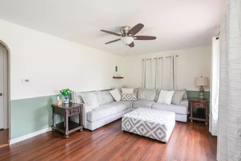 Living - 1345 Inglesh Ave, Kankakee, IL 60901 photo 2 of 3