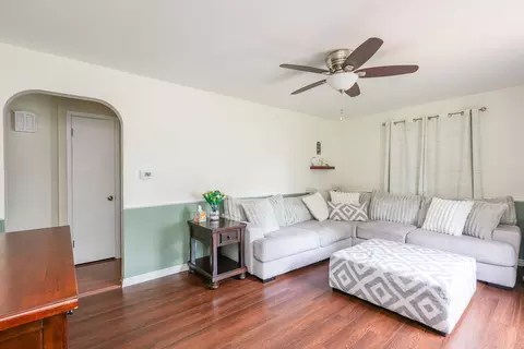 Living - 1345 Inglesh Ave, Kankakee, IL 60901 photo 1 of 3