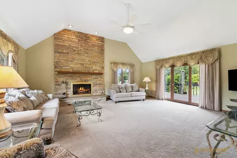 Living - 33705 Creek Ct, Ingleside, IL 60041 photo 1 of 2