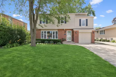 1705 Glenview Ave, Park Ridge, IL 60068