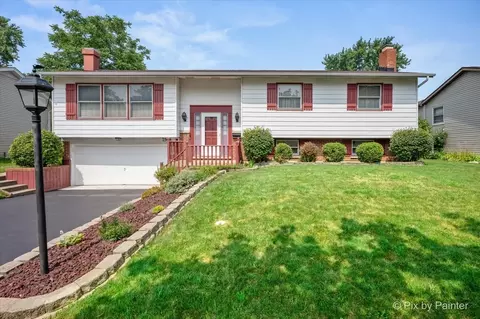 7504 Churchill Dr, Hanover Park, IL 60133