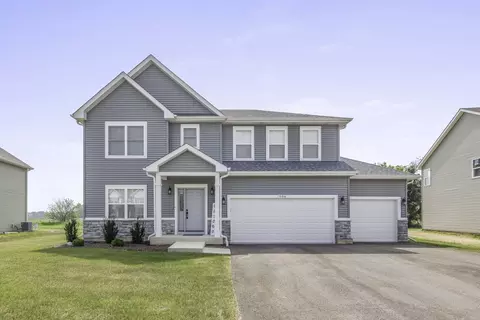 906 Hayden Dr, Yorkville, IL 60560