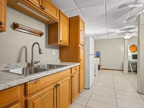 Kitchen - 1393 Chadbourne Dr, Davis, IL 61019 photo 5 of 5
