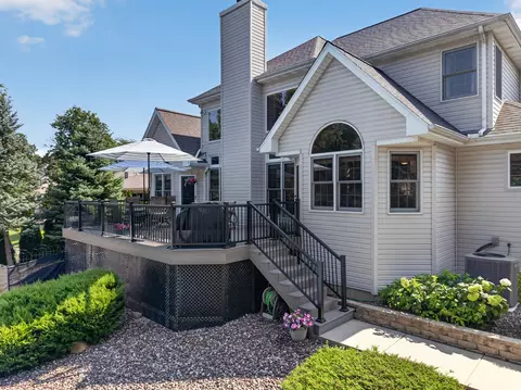 Exterior - 2841 Emerald Dr, Ottawa, IL 61350 photo 8 of 20
