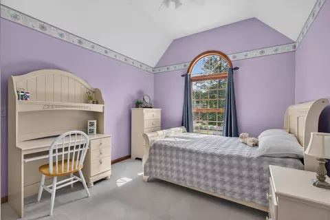 Bedroom - 2841 Emerald Dr, Ottawa, IL 61350 photo 4 of 8