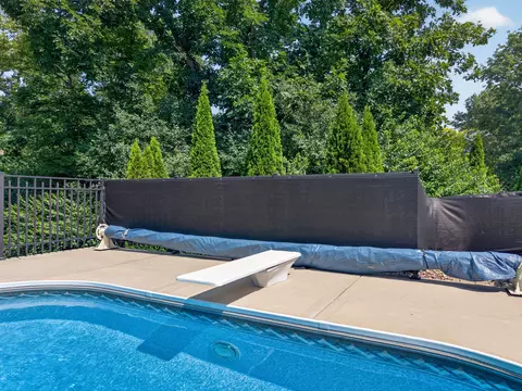 Exterior - 2841 Emerald Dr, Ottawa, IL 61350 photo 15 of 20