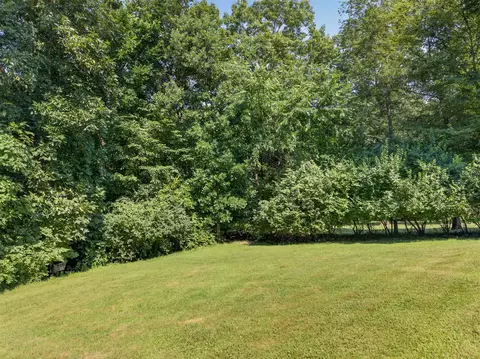 Exterior - 2841 Emerald Dr, Ottawa, IL 61350 photo 13 of 20