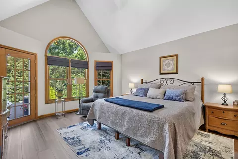 Bedroom - 2841 Emerald Dr, Ottawa, IL 61350 photo 6 of 8
