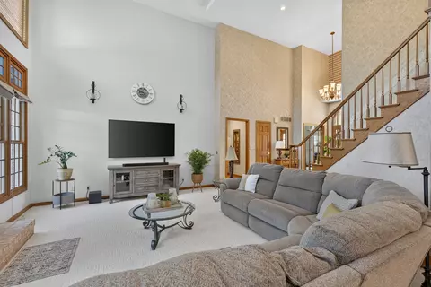 Living - 2841 Emerald Dr, Ottawa, IL 61350 photo 1 of 3