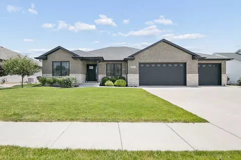2254 Trappers Ln, Bourbonnais, IL 60914