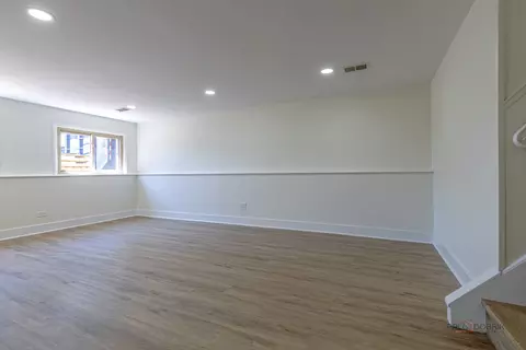 308 Wheeling Ave, Wheeling, IL 60090 photo 17
