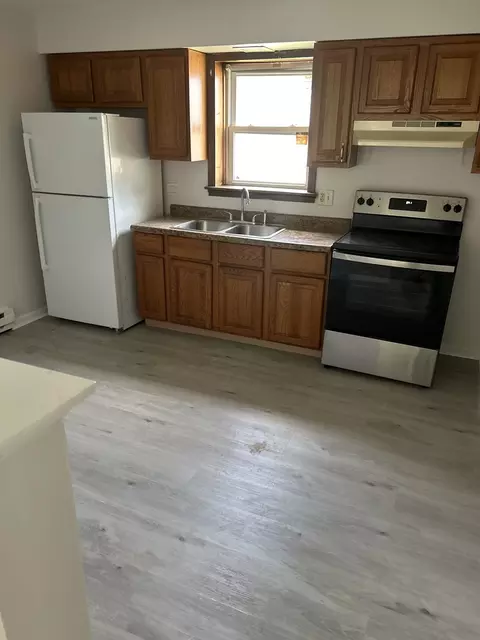 221 S Small Ave, Kankakee, IL 60901 photo 4