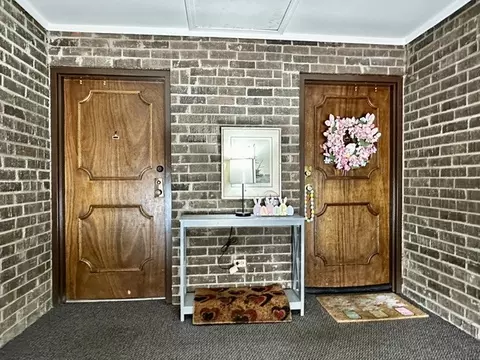 264 E Bailey Rd #H, Naperville, IL 60565 photo 2